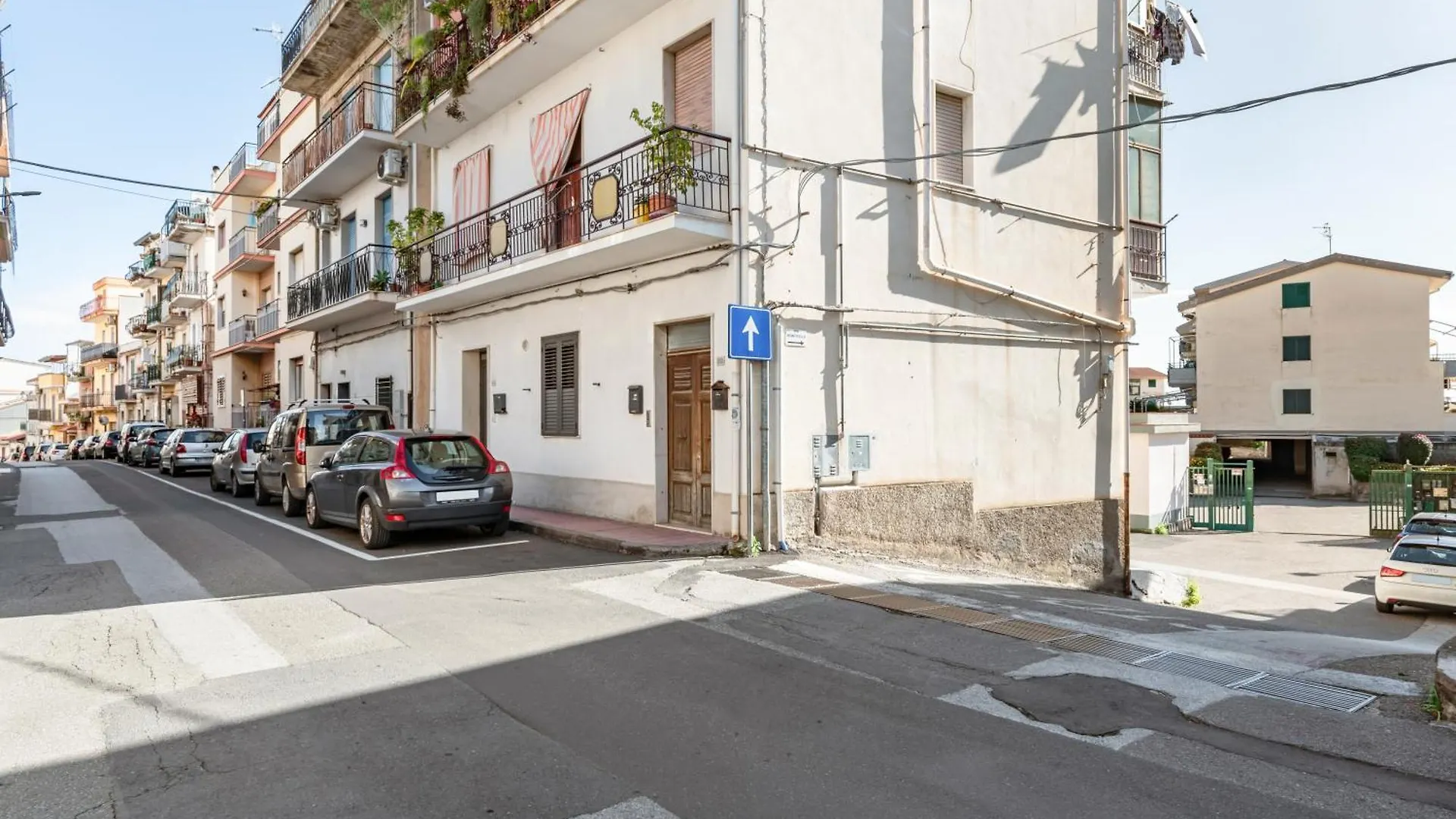 La Casa Di Tobia Central Flat near the Sea Giardini Naxos Appartamento